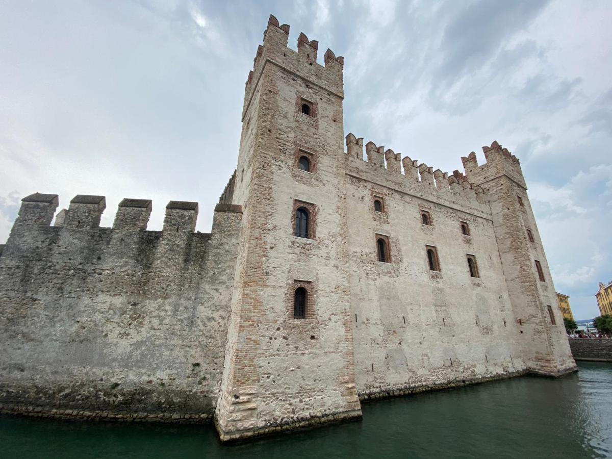 Castello Mavino Apartman Sirmione Kültér fotó